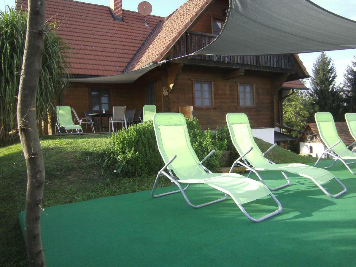 Blockhaus Familie Raidl Apartment Riegersburg Exterior foto